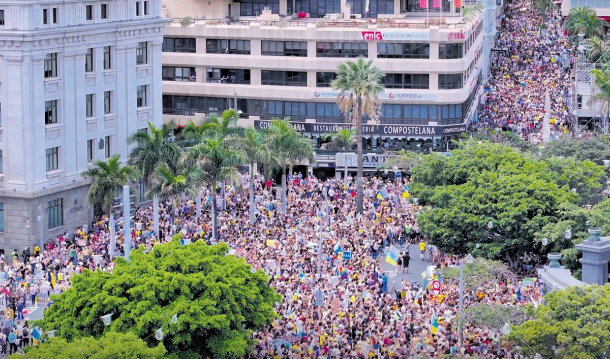 60,000 residents rally across the Canary Islands in protest against tourism model